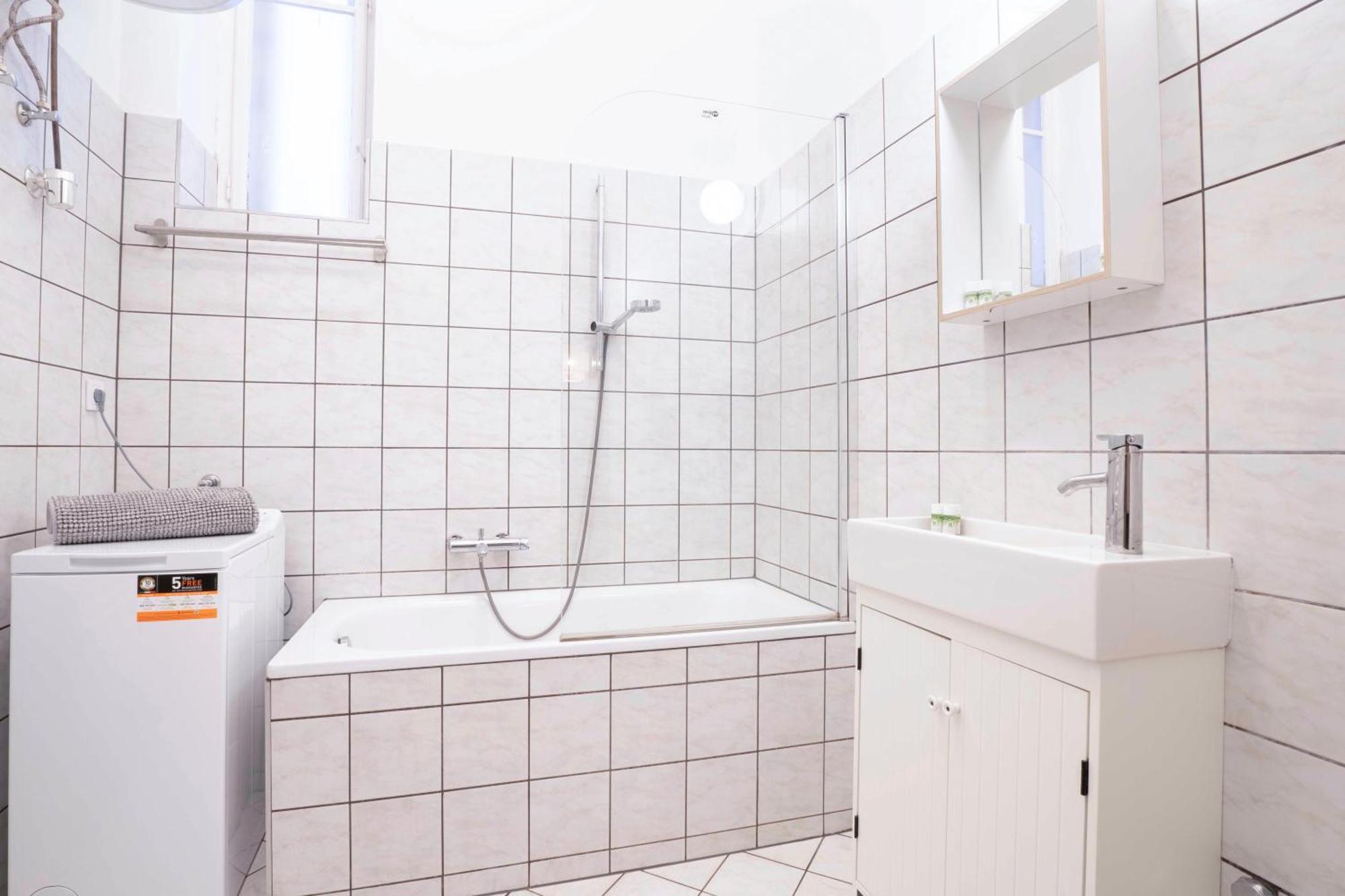 Super Comfort Apartment With 3 Rooms Next To Opera 부다페스트 외부 사진